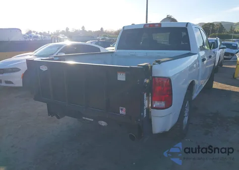 2018 Ram 1500 Express 4X2 5'7 Box из США, поврежденный, VIN 1C6RR6KT7JS133178
